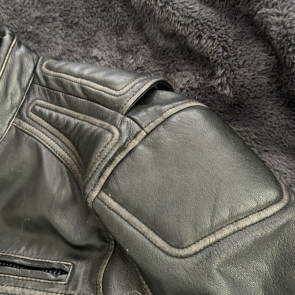 Vintage Harley Davidson leather motorcycle jacket. Men’s XL. My favorite HD coat - Picture 9 of 13